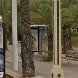Mupi en avenida de la Universidad junto al rectorado de la UMH en Elche